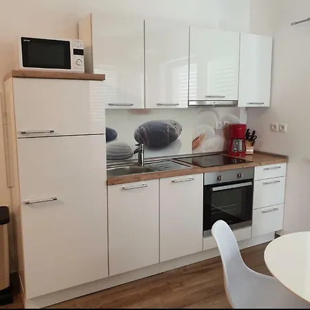 Apartment La 1 *