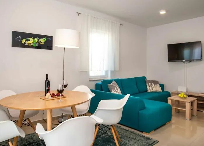 Apartament La 1