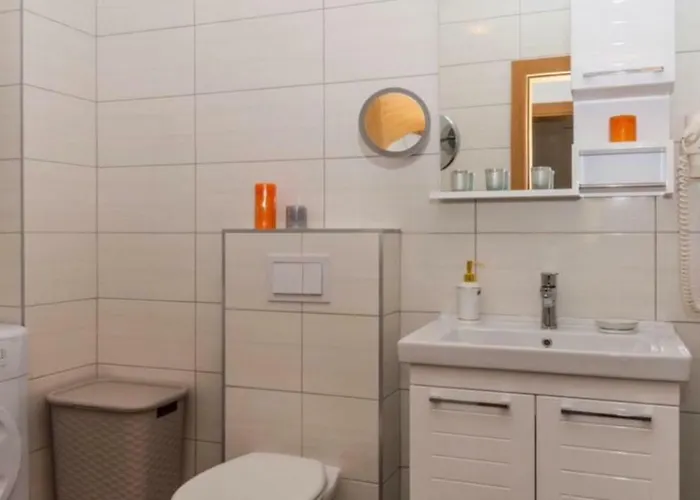 La 1 Apartament