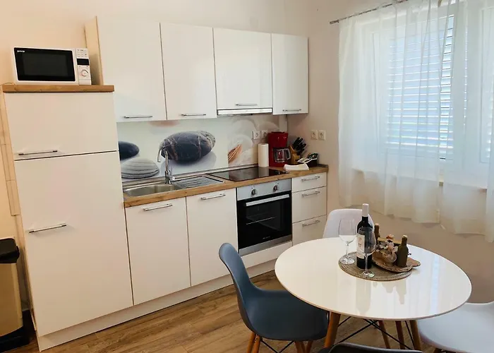 Apartament La 1