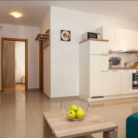 La 1 Apartman Bol