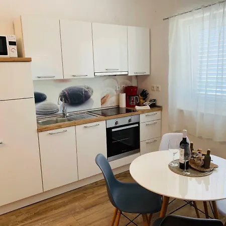 Apartman La 1