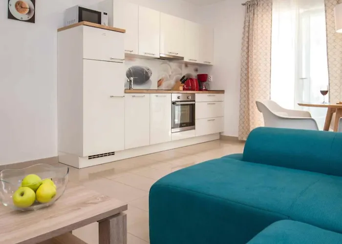 La 1 Διαμέρισμα *